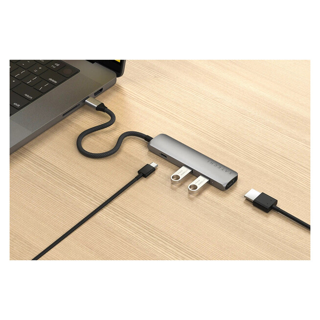 Sie sehen ein Bild von Satechi USB-C 4-in-1 Slim Multiport Adapter 4K, space grau, Produktbild: 04 Satechi USB-C 4-in-1 Slim Multiport Adapter 4K, space grau, A-Nr.: ST-P4SM - 04