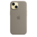 Sie sehen ein Bild von iPhone 15 Silikon Case mit MagSafe – Tonbraun, Produktbild: 03 iPhone 15 Silikon Case mit MagSafe – Tonbraun, A-Nr.: MXPG3ZM/A - 03